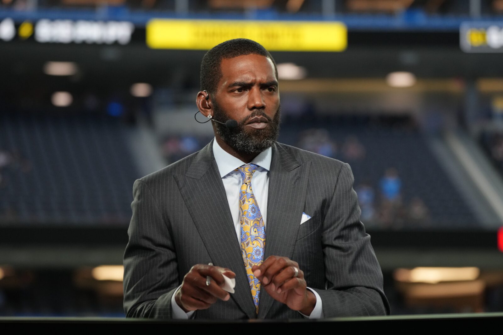 video-relive-incredible-thanksgiving-performance-from-randy-moss