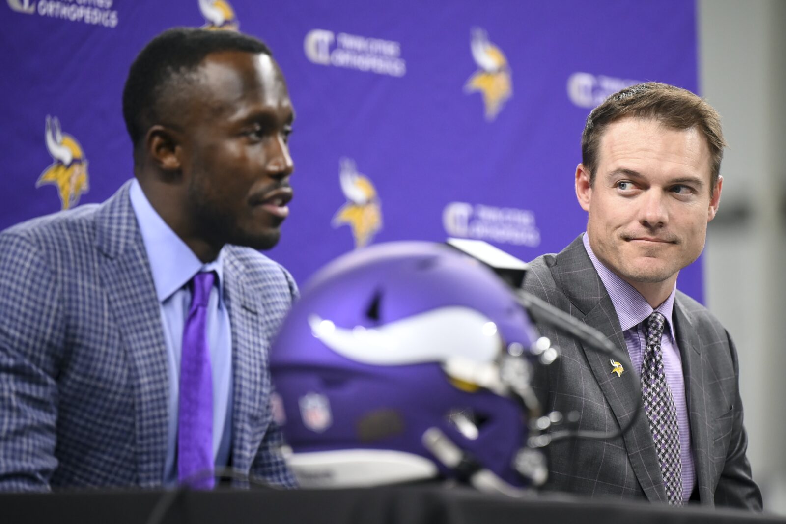 National Pundits Offer Trade Ideas for Vikings