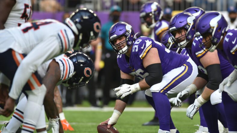Vikings Favored by 5.5 Points over Bears in Week 18