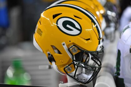 Packers Cut Ties with Former Vikings WR