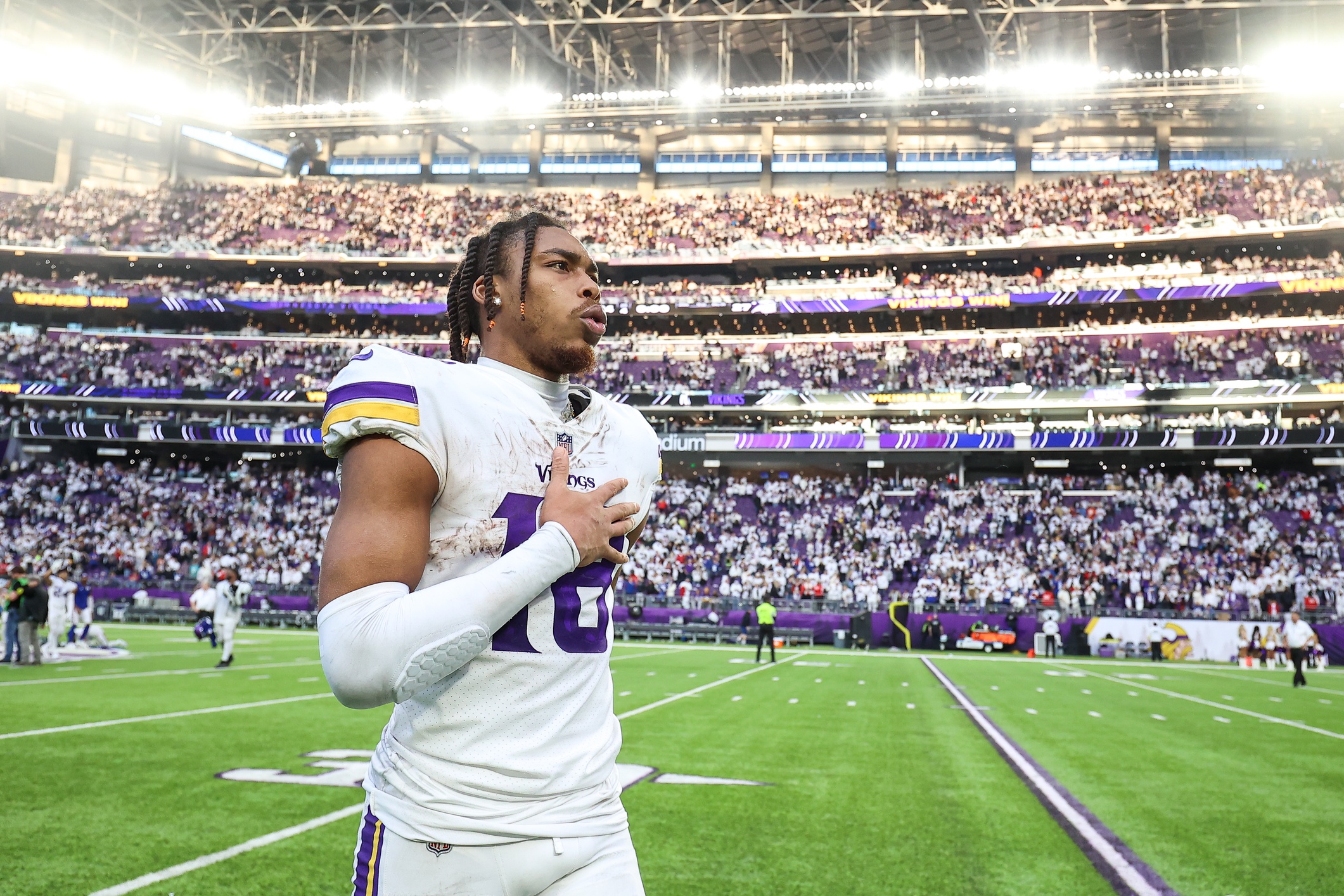 Vikings WR Justin Jefferson named 2022 NFL OPOY