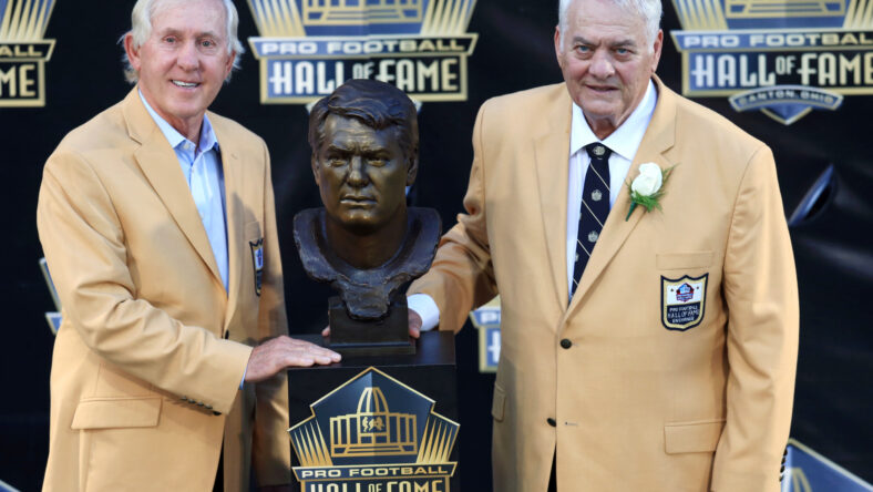 NFL: Pro Football Hall of Fame-Enshrinement