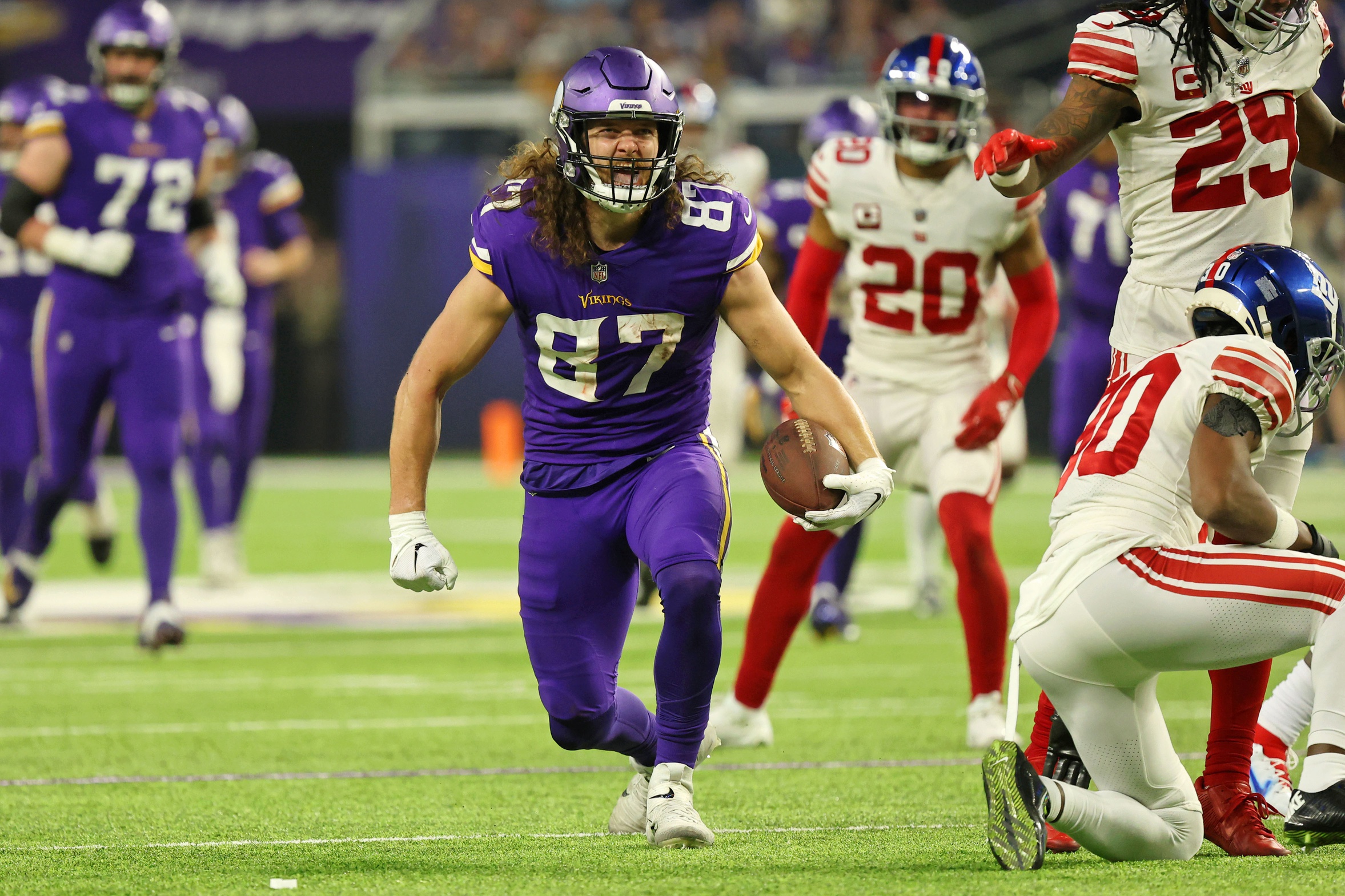 Vikings agree to terms with tight end T.J. Hockenson on historic contract  extension