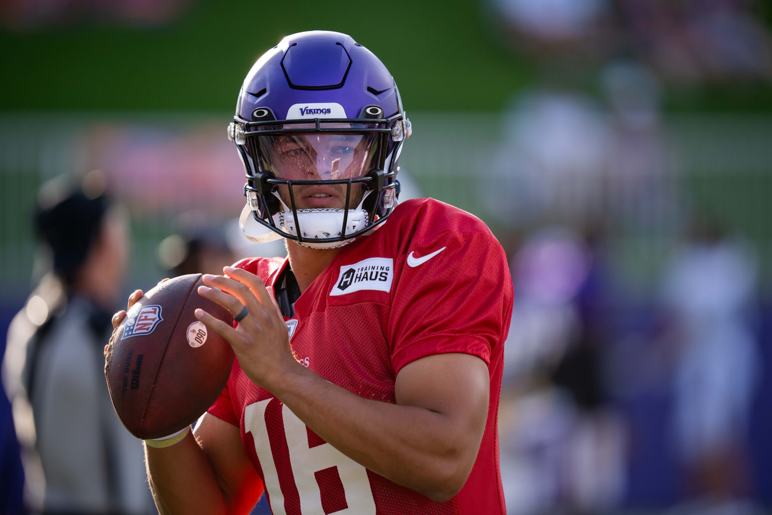 Vikings rookies, free agents go through on-field drills in Eagan