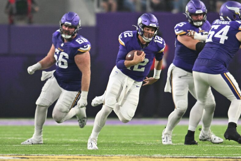 Is It Time for the Vikings to Dust Off Their Backup QB?