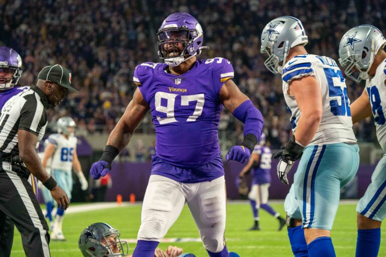 NFL: Dallas Cowboys at Minnesota Vikings