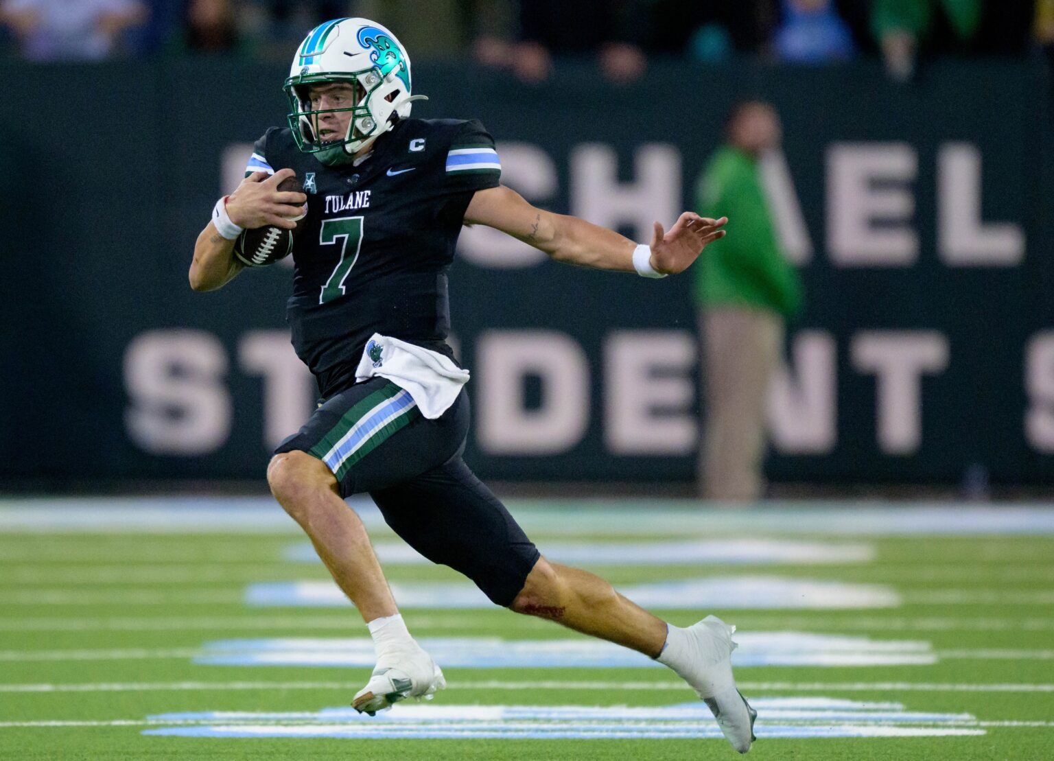 2024 Vikings Mock Draft Minnesota Bolsters the Defense Early, Grabs QB