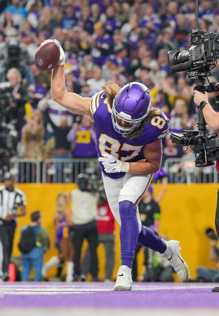 NFL: Chicago Bears at Minnesota Vikings