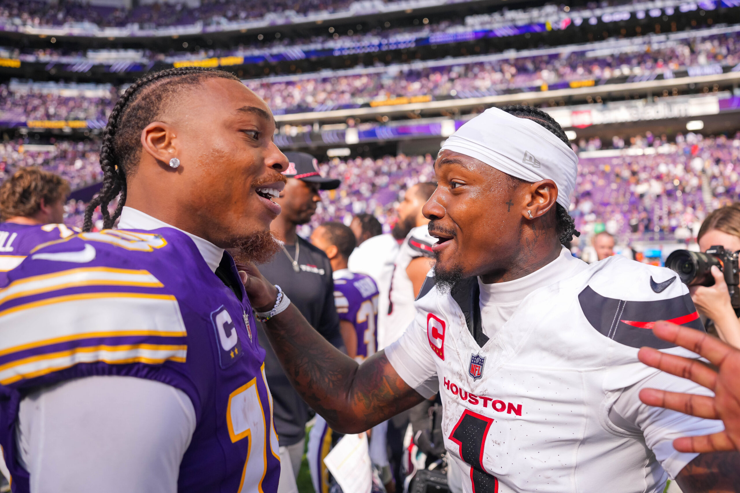 Former Vikings WR Remains Available to the Highest Bidder Former Vikings WR Remains Available to the Highest Bidder